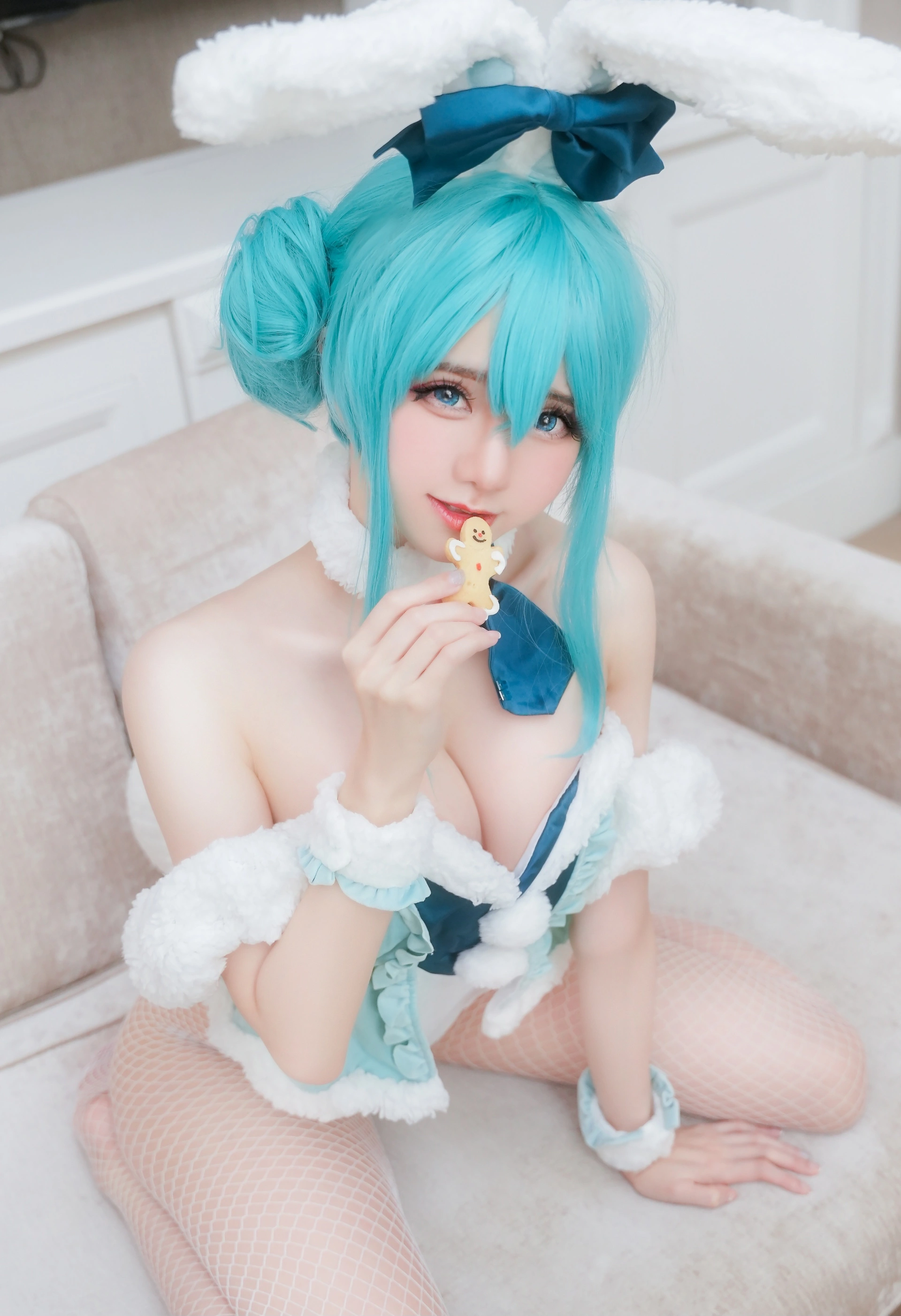075.Sally Dorasnow – Miku bunnygir 0